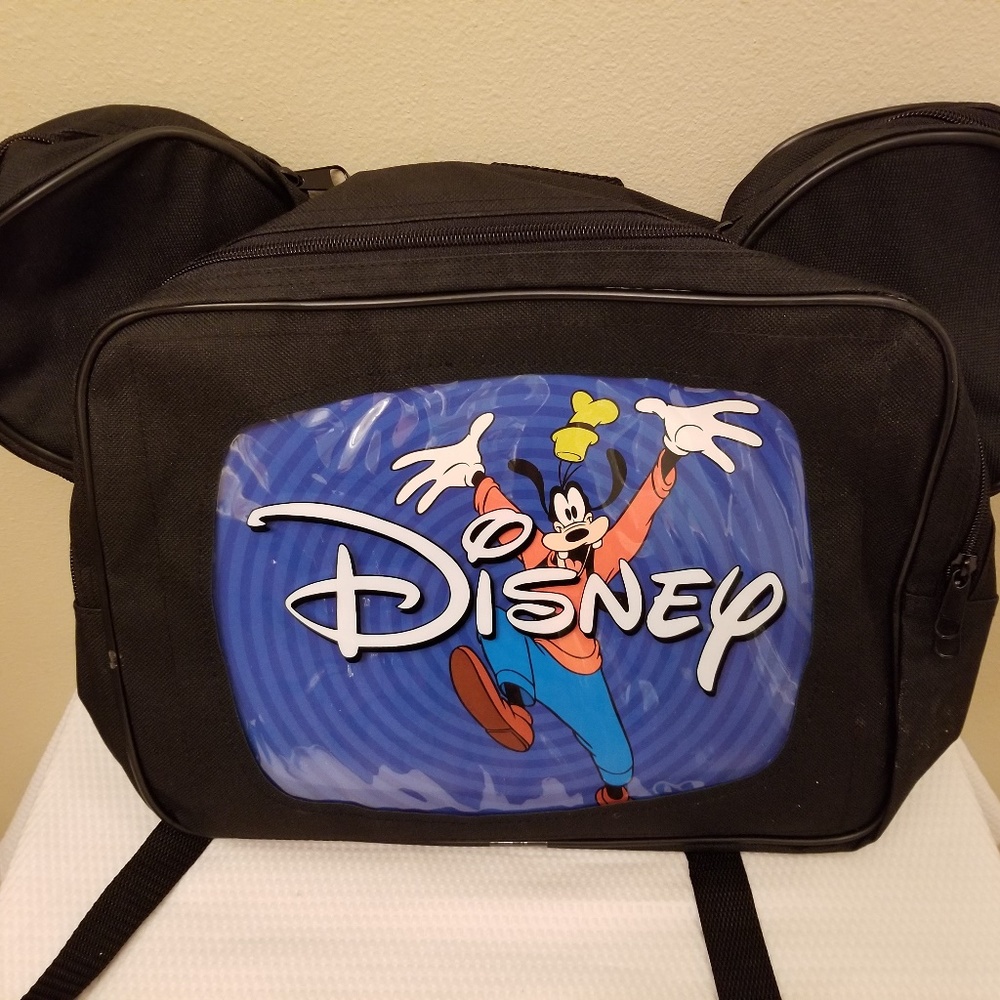 Disney Goofy back pack NEW